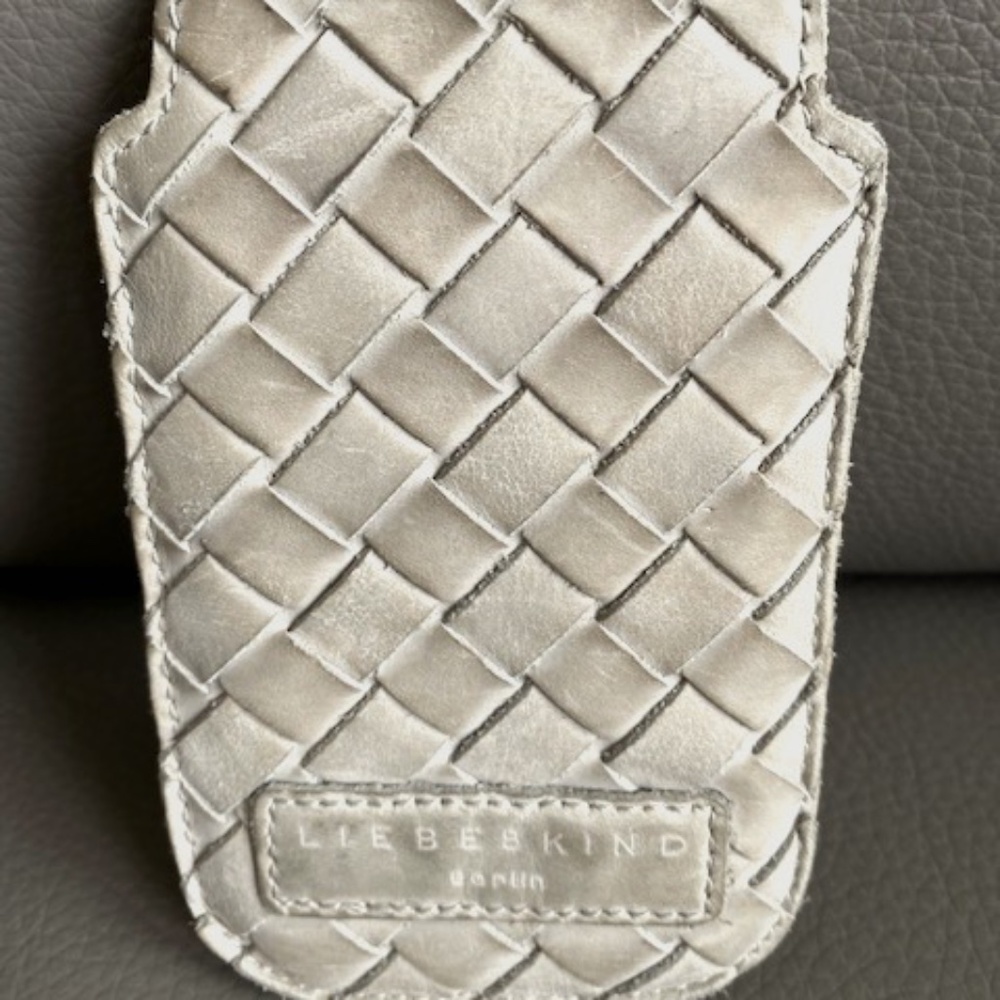 Liebeskind Berlin padded leather case woven gray beige taupe small